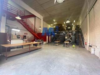 Rent Industrial building  Camino de lo cortao. Nave industrial en alquiler