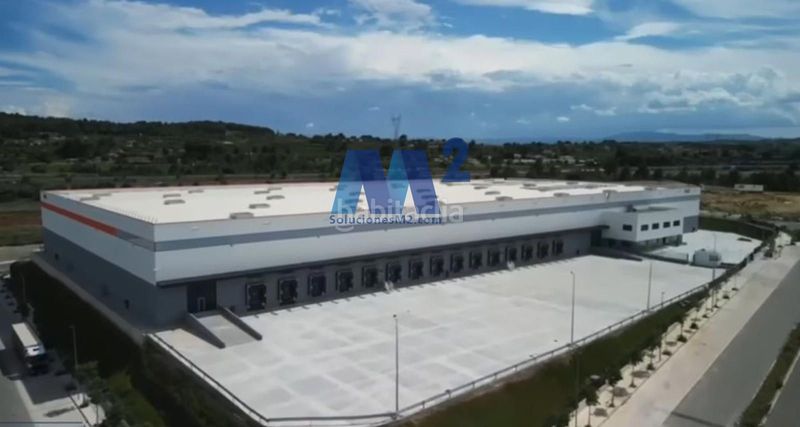Foto 20b11d39-8b8e-4cae-9e0b-debe4dd2f878. Rent industrial building in Cheste