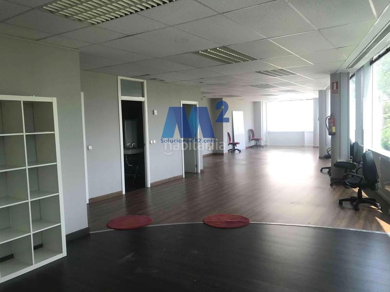 Foto b9fe36e8-b23f-48d0-b69c-ead4bc92a1b9. Miete büro mit parking in Polígono Industrial-Norte San Sebastián de los Reyes