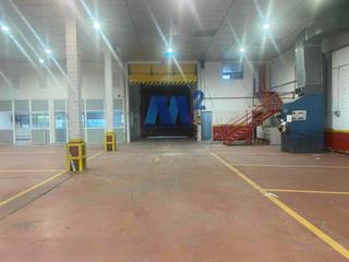 Miete Fabrikhalle in Montserrat-Parque Empresarial. Nave industrial en alquiler