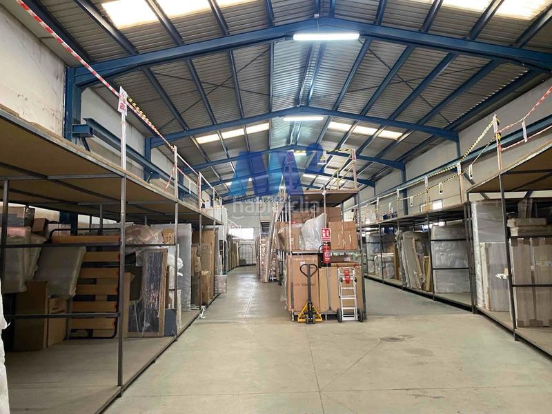 Foto 5725bcc4-ae0b-4ede-8874-3164e6910947. Industrial building in Parque Cataluña Torrejón de Ardoz