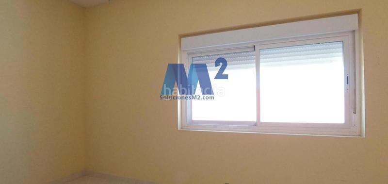 Foto 897b96cc-6504-4d0b-9547-cc9305984f4c. Rent industrial building in Borox