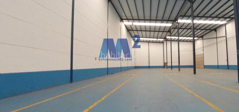 Foto e66ff6a4-024a-45aa-b8d5-f3e6579a2c28. Rent industrial building in Borox