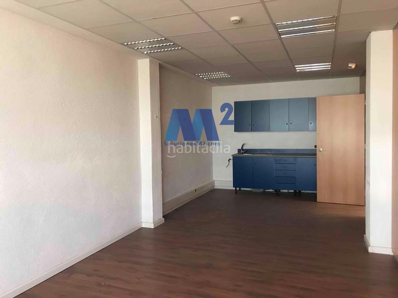 Foto 47bacc99-6798-4edd-bc1c-921459defed2. Bureau avec parking dans Simancas Madrid