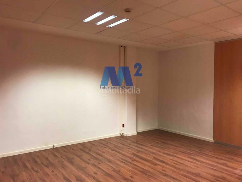 Foto 53b4437c-ad19-4ca7-a83e-5d8e30fa6f49. Bureau avec parking dans Simancas Madrid