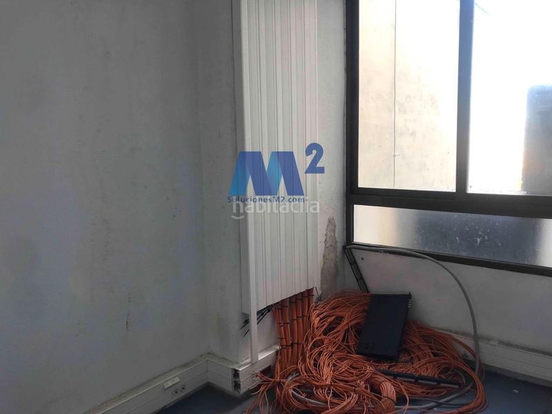 Foto 8a86c6d8-bbb2-4fcf-b3c0-7c524294130f. Bureau avec parking dans Simancas Madrid