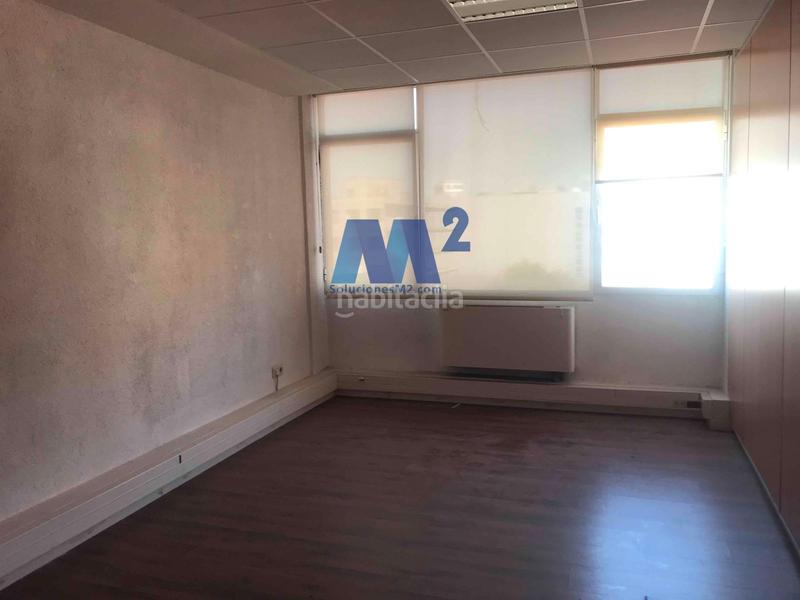 Foto e4d31a0c-e4db-468c-8e17-ce44b0fb3eef. Bureau avec parking dans Simancas Madrid