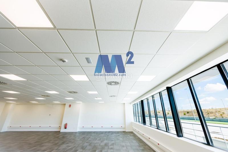 Foto ffa8c27c-b5f8-42d6-84db-548bbde8473c. Rent industrial building in Estación-Cruz Roja Illescas