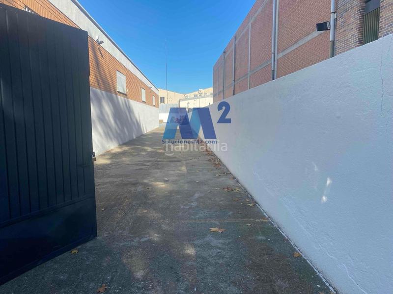 Foto 46beaf3b-ec53-45f2-b1ff-cc244e6e8d4c. Location bâtiment à usage industriel dans Montserrat-Parque Empresarial San Fernando de Henares