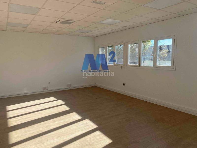 Foto cf7121ca-de5d-4f54-b13e-13dfea87c354. Location bâtiment à usage industriel dans Montserrat-Parque Empresarial San Fernando de Henares