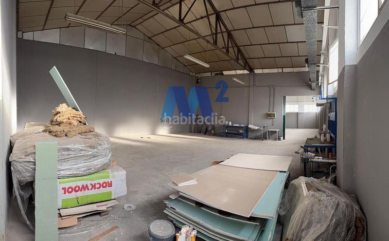 Foto 9e69ab95-8af5-4ede-aee7-cb0b8943fd48. Rent industrial building in La Garena Alcalá de Henares