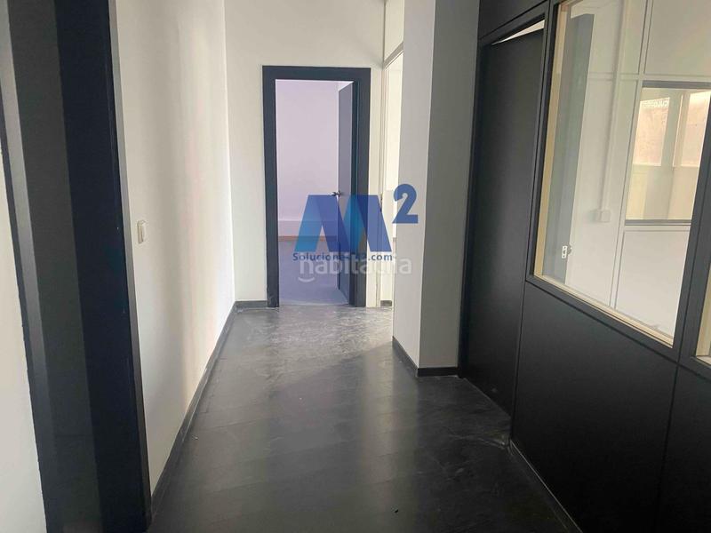 Foto 2a7d36f4-15d1-4ac7-99a6-ab1a049ea977. Miete büro in Simancas Madrid