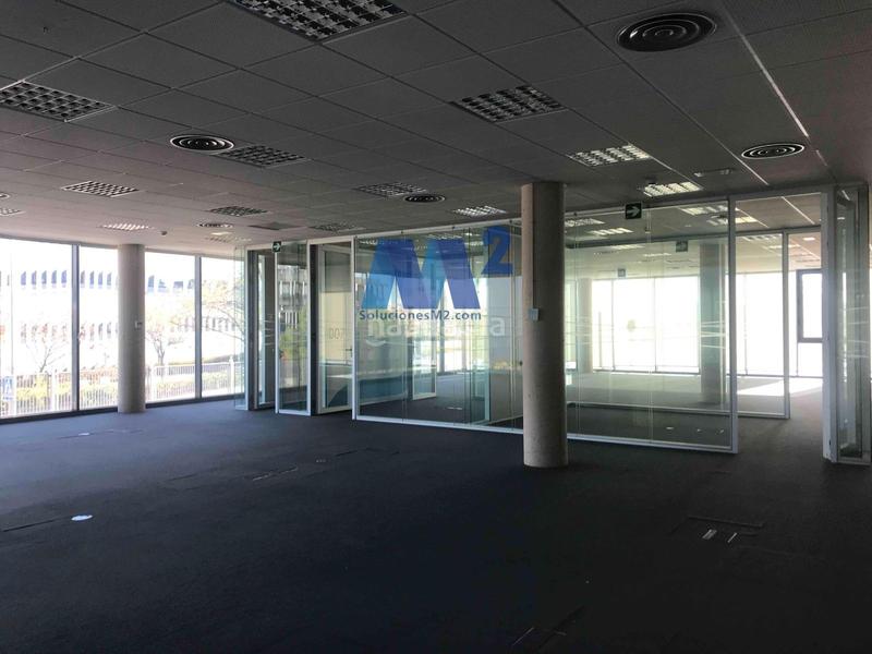Foto ffd4595e-d354-4d4c-ad35-5a53cc8a7b68. Alquiler oficina en Las Tablas Madrid