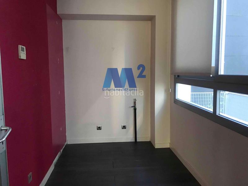 Foto 73f50c52-ce5a-43de-9a74-51091d0d1fd3. Lloguer oficina amb aparcament a Las Tablas Madrid