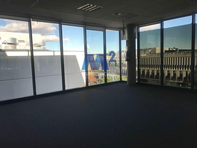 Foto ba0f8af0-3a41-4a53-a090-35419d32236d. Lloguer oficina amb aparcament a Las Tablas Madrid