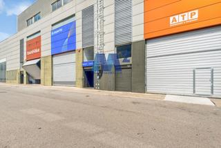 Fabrikhalle in Zona Industrial