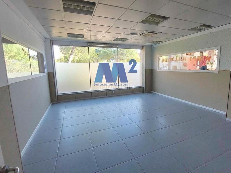 Foto af7ca50f-9c5e-403d-a845-6b39fd72cc93. Local commercial dans primera fase-nuevo Tres Cantos Tres Cantos