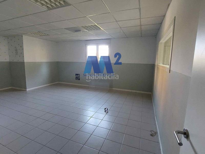 Foto e30303f2-59cc-4c2c-a288-f715a4db41ae. Local commercial dans primera fase-nuevo Tres Cantos Tres Cantos