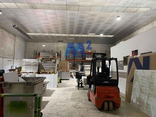 Rent Industrial building  San erasmo. Nave industrial en alquiler