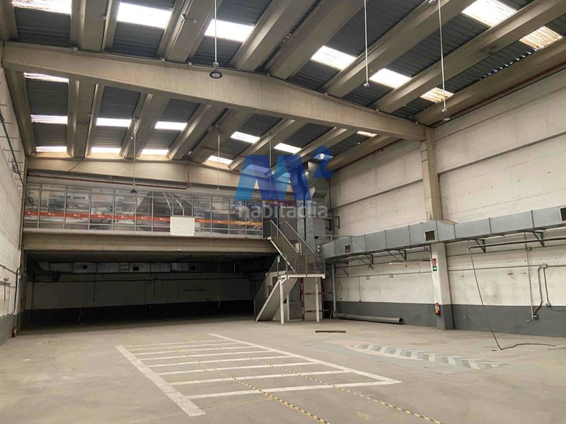 Foto dd2b1ea5-a25f-4ee4-a38a-c82c17b73c1a. Lloguer nau industrial a Zona Industrial Alcobendas