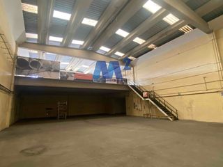 Miete Fabrikhalle  Valdelaparra. Nave en complejo con seguridad 24 h