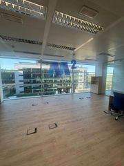 Miete Büro  Anabel segura. Oficina en alquiler en arroyo de la vega
