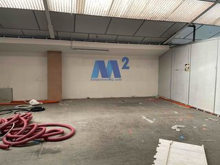 Rent Industrial building in Estación. Nave industrial fachada a calle en av. principal del polígono