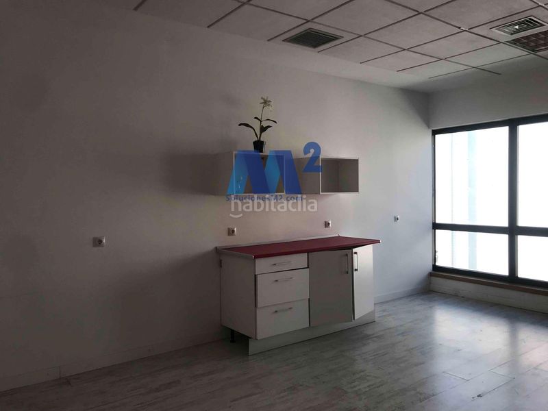 Foto 5b192b68-0e7a-4762-8038-26240db9cda2. Lloguer oficina amb aparcament a Zona Industrial Alcobendas
