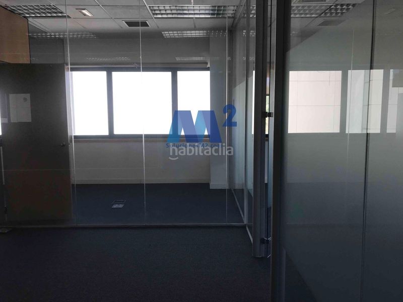 Foto 89a274f9-4f54-46e1-8b66-69d1d1109262. Lloguer oficina amb aparcament a Zona Industrial Alcobendas