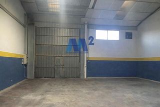 Fabrikhalle in La Estación. Nave industrial en venta y alquiler