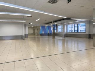 Nau industrial a Europa