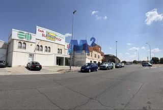 Affitto Capannone industriale  Cuatro picos. Nave industrial y comercial en alquiler