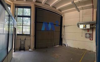 Affitto Capannone industriale  Pirineos. Nave industrial en alquiler en complejo cerrado