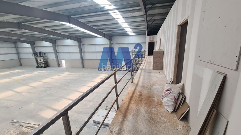 Foto 17d0d3f7-ba75-4fe8-b633-794e801089ff. Nau industrial a Loeches