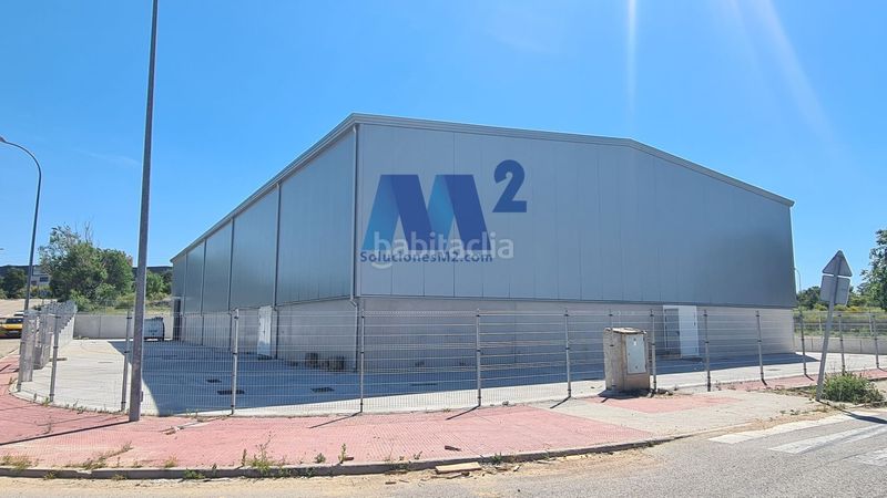 Foto 593d9aaa-b1e2-4a91-a5ef-126a1cf1b27c. Nau industrial a Loeches