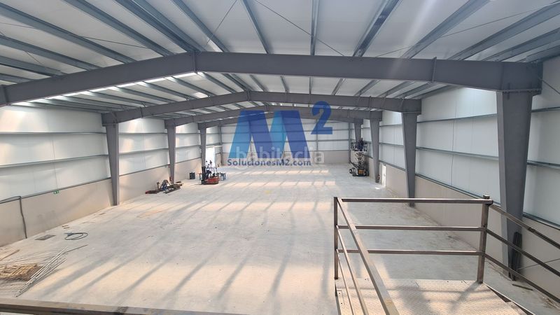 Foto b3840bc3-0ffa-4a9d-b62c-590e7deb179b. Nau industrial a Loeches