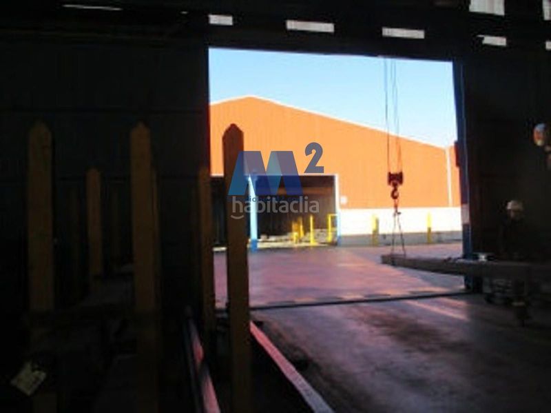 Foto 2b86b347-7cd2-4002-aa41-5aef69316e42. Rent industrial building in Juan de la Cierva Getafe