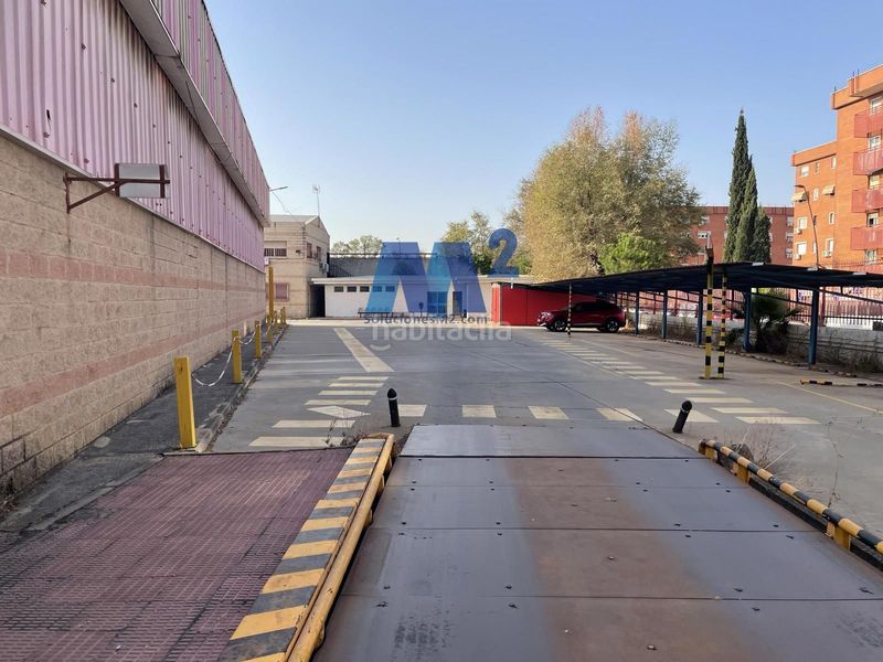 Foto 4ea628f6-0a68-4606-bb90-2f24b80780ae. Rent industrial building in Juan de la Cierva Getafe