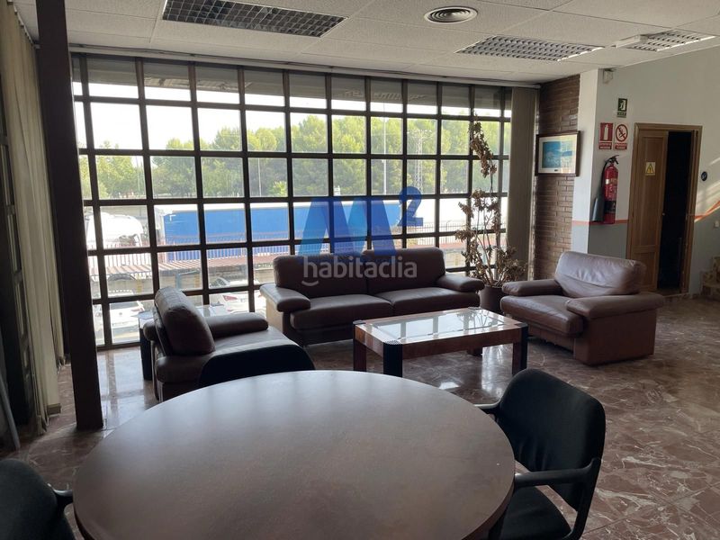 Foto 90fa2c9a-7f3f-4fb1-b897-4e60fb72912d. Rent industrial building in Juan de la Cierva Getafe