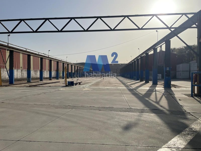 Foto d96216e9-2b40-416e-8037-c451a250a42a. Rent industrial building in Juan de la Cierva Getafe