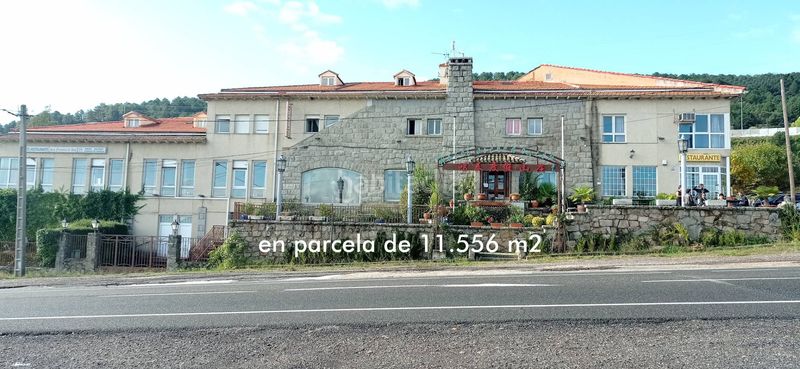 Foto d7d1f1f0-1e93-4e51-8f0d-b456502a8bff. Gebäude in calle prado de la venta 23 in Guadarrama