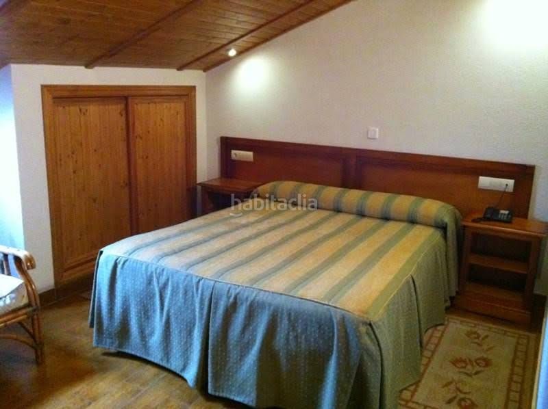 Foto f6ea7ad2-5942-44d4-9c89-6930e832eed7. Gebäude in calle prado de la venta 23 in Guadarrama