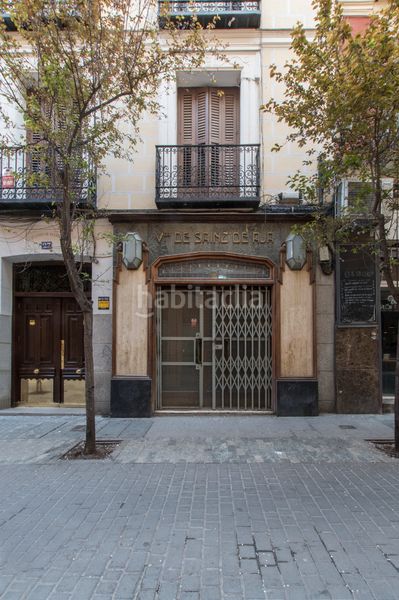 Foto b055333e-1ed1-4906-a4a2-cf779e893747. Planta baixa a calle de echegaray 27 a Cortes-Huertas Madrid