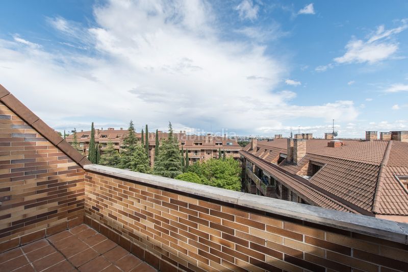 Foto 0e51b580-c626-4697-9ab5-7f6b096b14b1. Àtic amb calefacció aparcament piscina a Norte Pozuelo de Alarcón