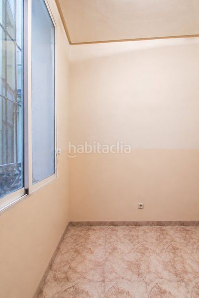 Foto 5c4755bd-a7e2-457f-a5aa-c9dae147743a. Planta baixa a calle de echegaray 27 a Cortes-Huertas Madrid