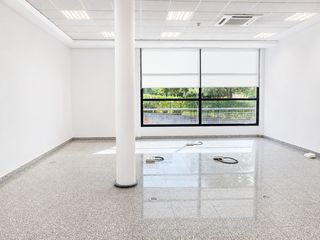 Miete Büro in Calle severo ochoa 3. Oficina en edificio representativo con conserjería 24h en el par