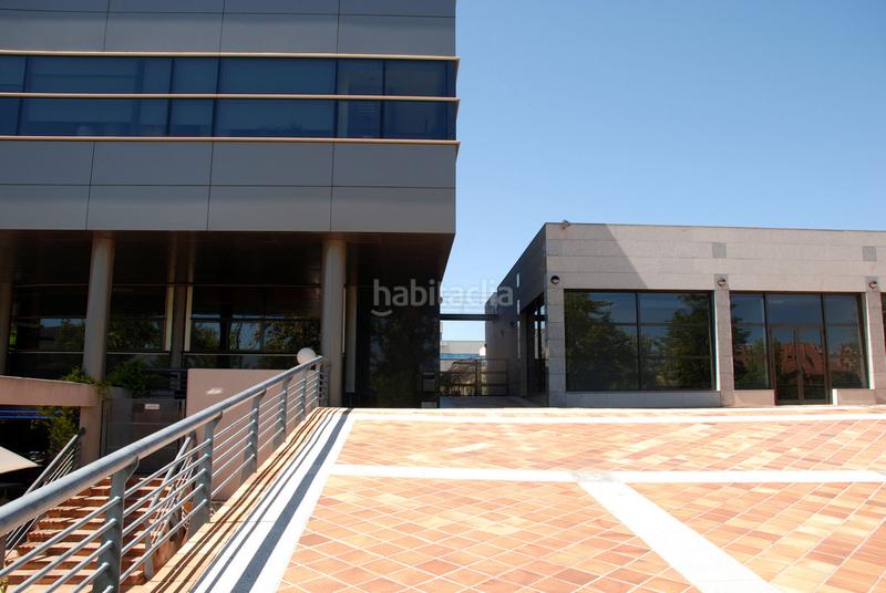 Foto ed7d0e48-8ca7-4c2a-8f2b-e72c8fb003b2. Miete büro in calle severo ochoa 3 in Parque Empresarial Rozas de Madrid (Las)