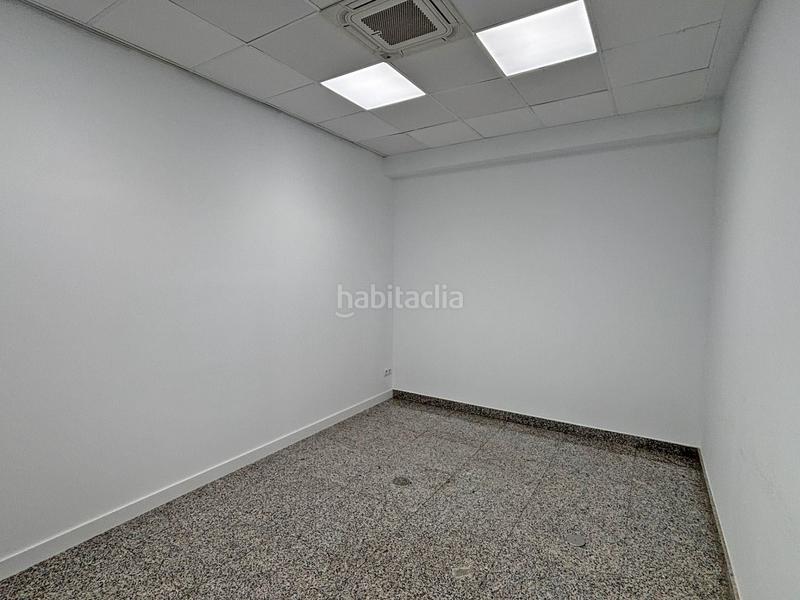 Foto f69e8046-53af-41c8-aca9-5f13eebd49a4. Location bureau dans calle dublín 1 dans Europolis Rozas de Madrid (Las)