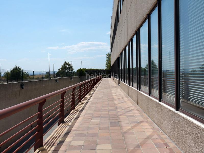 Foto 7fe3b42e-f3a9-4520-ac1d-375a3b8b1d97. Rent office space in calle dublín 1 in Europolis Rozas de Madrid (Las)