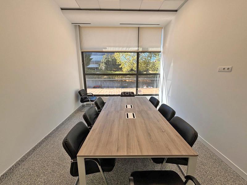 Foto d8edbcd6-7e3a-41c9-9214-044e7c6733ca. Rent office space in calle severo ochoa 3 in Parque Empresarial Rozas de Madrid (Las)